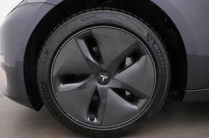 Tesla Model 3 bild 27