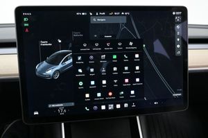 Tesla Model 3 bild 22