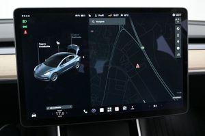 Tesla Model 3 bild 21