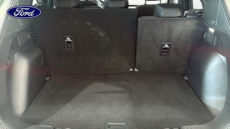 Ford Kuga bild 10