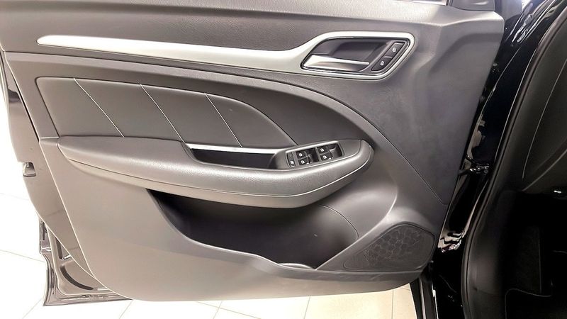 MG ZS EV bild 11