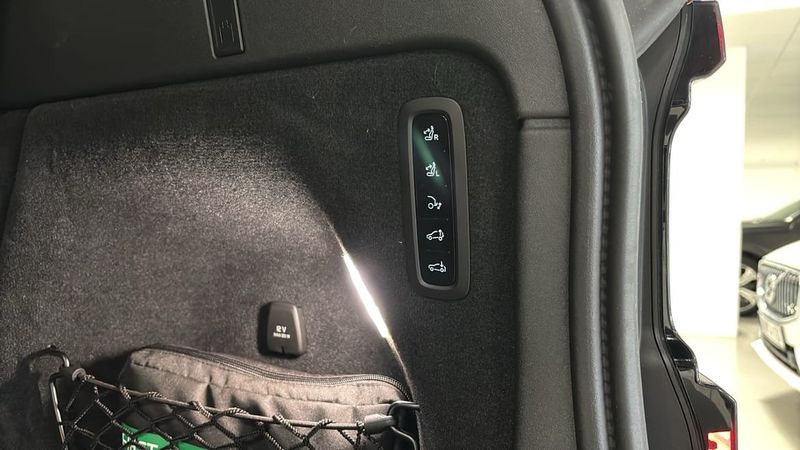Volvo EX90 bild 17