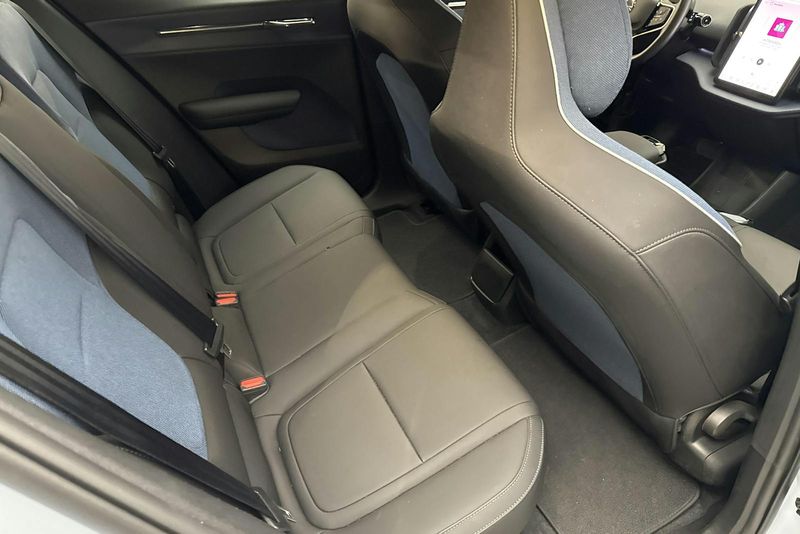 Volvo EX30 bild 8