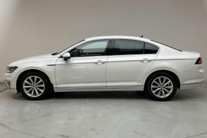 Volkswagen Passat bild 2