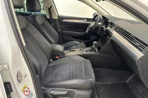 Volkswagen Passat bild 7