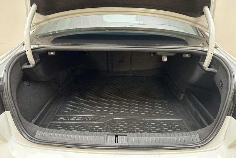 Volkswagen Passat bild 9