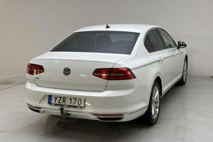 Volkswagen Passat bild 3