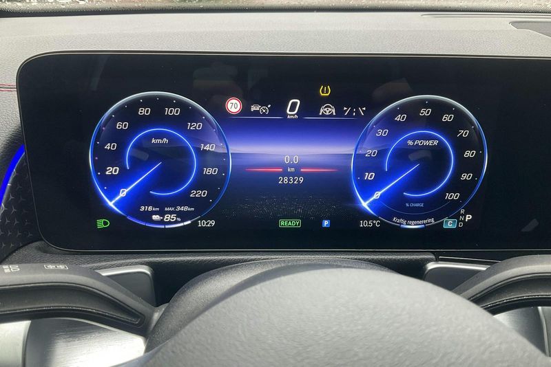 Mercedes EQB300 bild 12