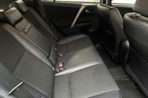 Toyota RAV4 bild 8