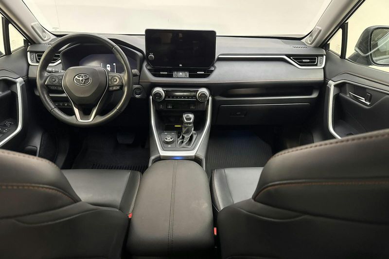 Toyota RAV4 bild 6