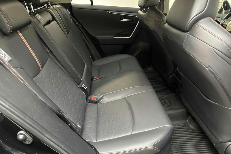 Toyota RAV4 bild 8