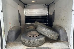Nissan NV300 bild 8