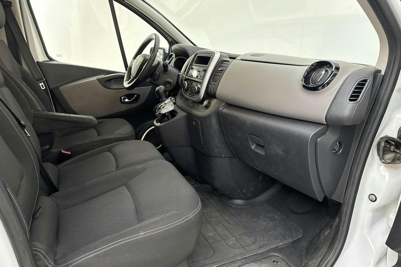 Nissan NV300 bild 6