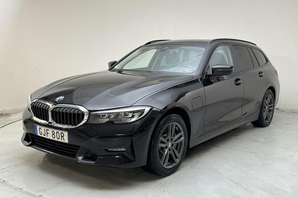 BMW 330 e xDrive Touring, G21 (292hk) - 2021