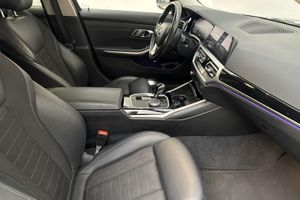 BMW 330 bild 7