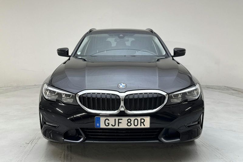 BMW 330 bild 4