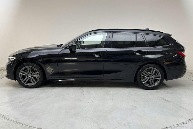 BMW 330 bild 2