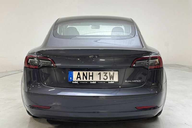 Tesla Model 3 bild 5