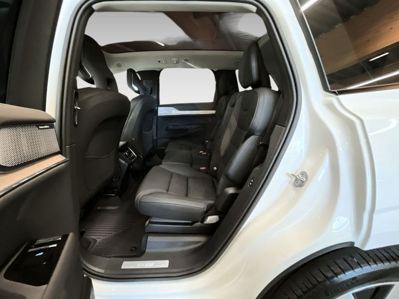 Volvo EX90 bild 10