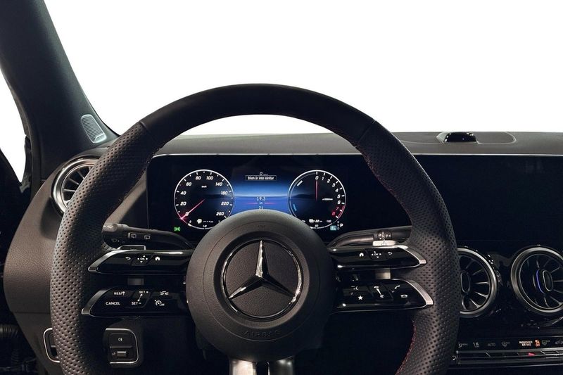Mercedes GLA250 bild 7