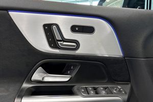 Mercedes GLA250 bild 12