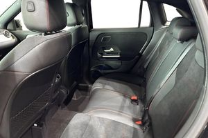 Mercedes GLA250 bild 10