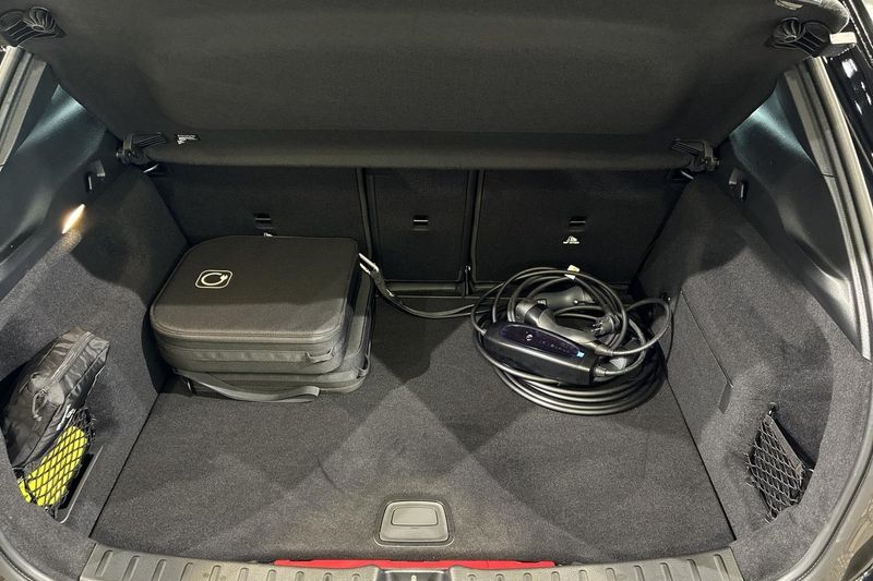 Mercedes GLA250 bild 13