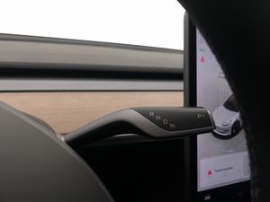 Tesla Model 3 bild 22