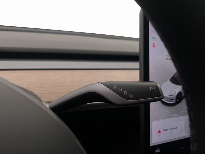 Tesla Model 3 bild 22