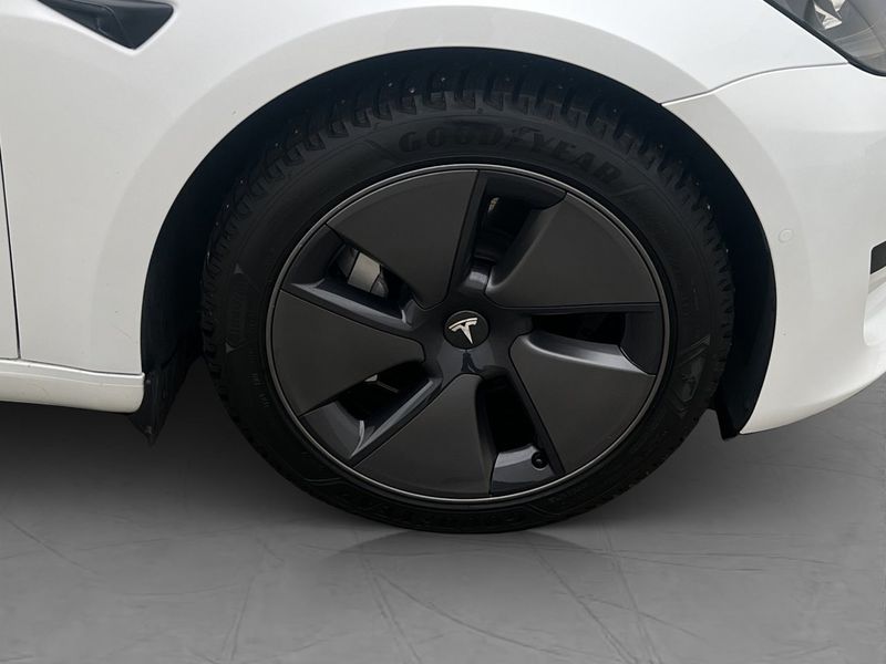 Tesla Model 3 bild 34