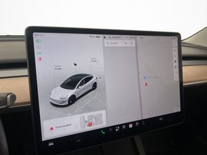 Tesla Model 3 bild 26
