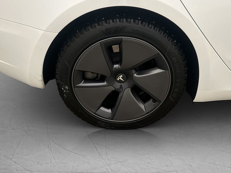 Tesla Model 3 bild 33