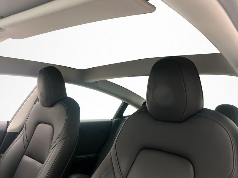 Tesla Model 3 bild 19