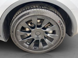 Tesla Model Y bild 10