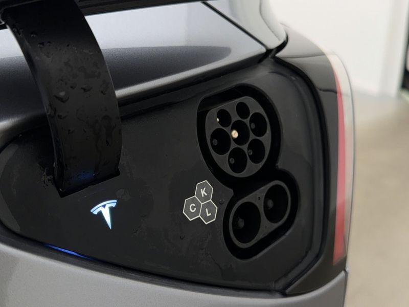 Tesla Model Y bild 30