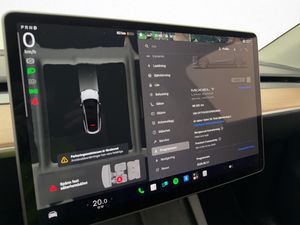 Tesla Model Y bild 21