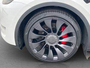 Tesla Model Y bild 29