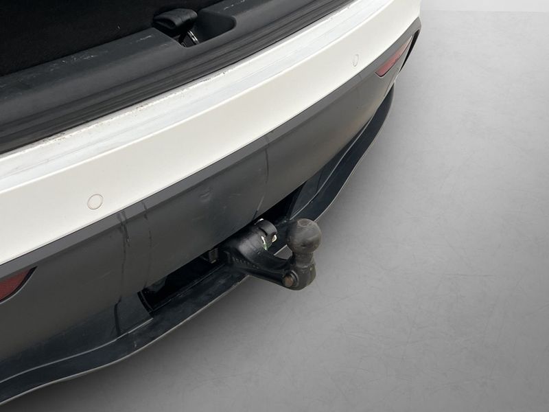 Tesla Model Y bild 10
