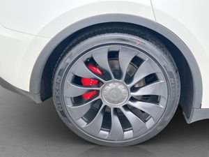 Tesla Model Y bild 31