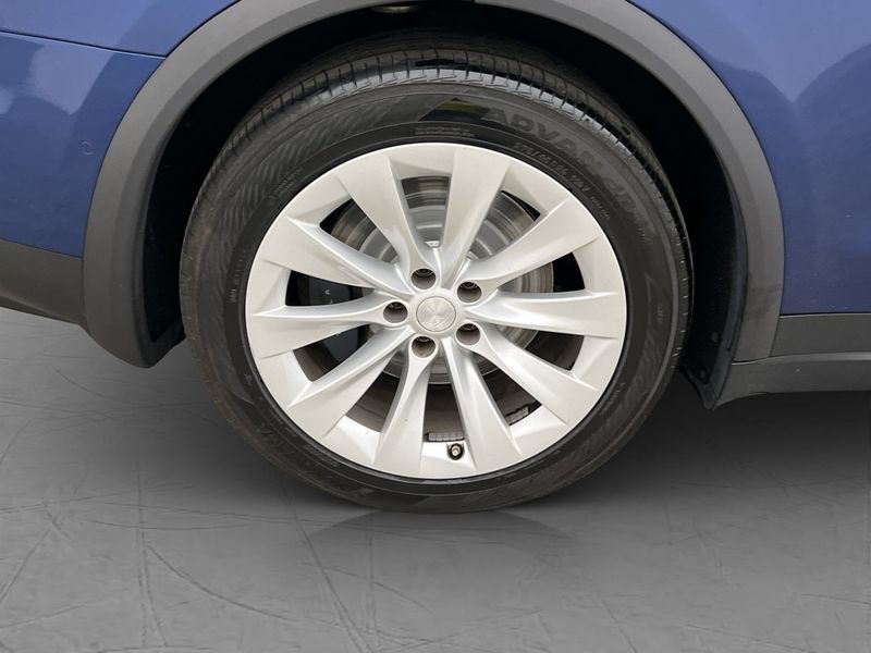 Tesla Model X bild 31