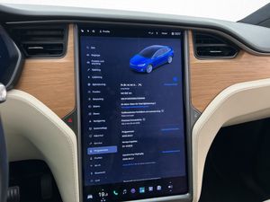 Tesla Model X bild 22