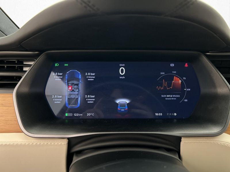 Tesla Model X bild 15