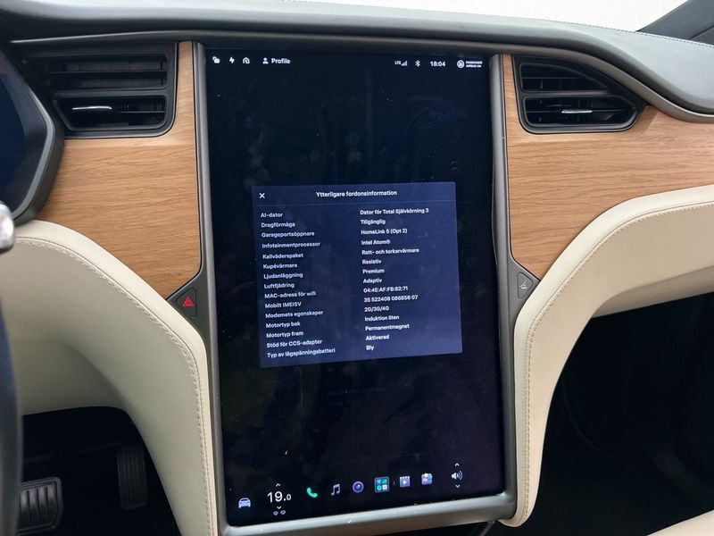 Tesla Model X bild 23