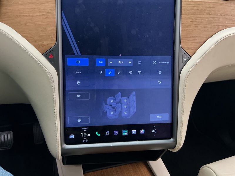 Tesla Model X bild 20