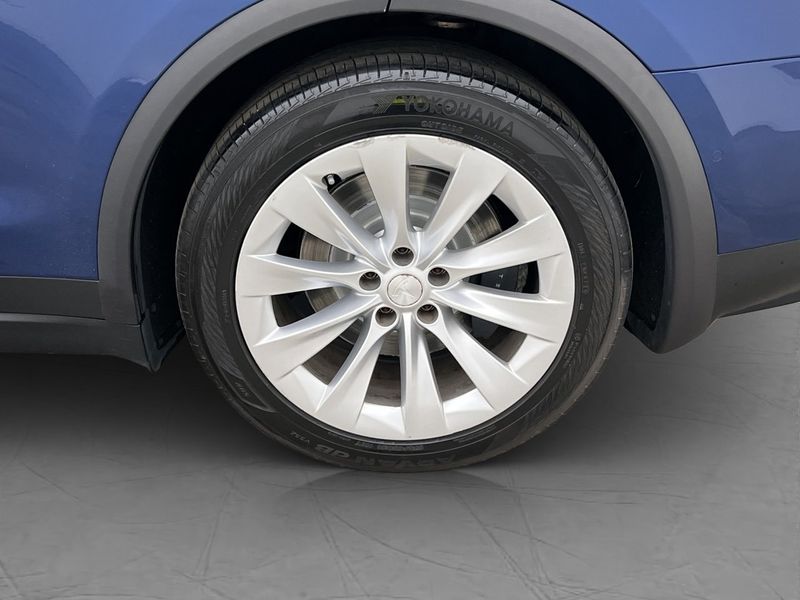 Tesla Model X bild 30