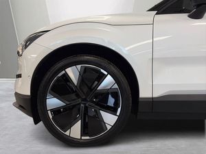Volvo EX30 bild 8