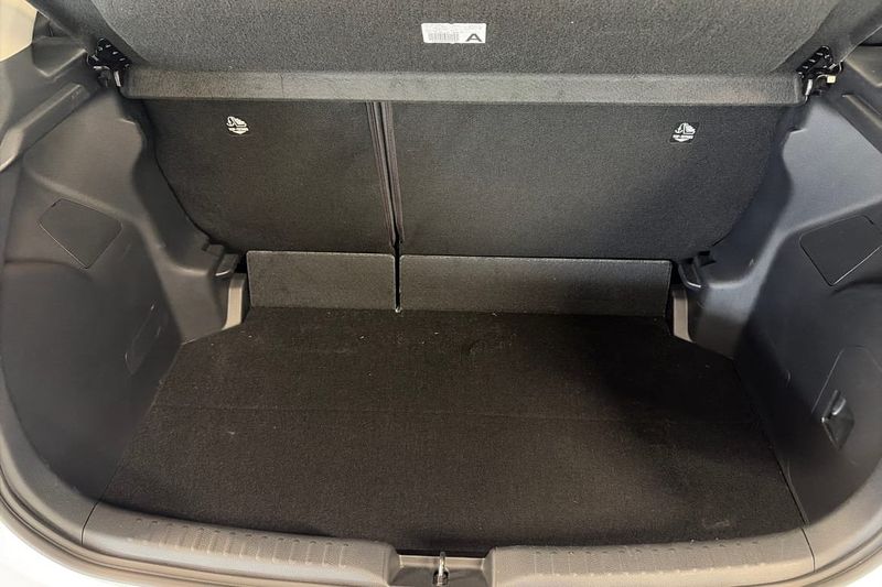 Toyota Yaris bild 10