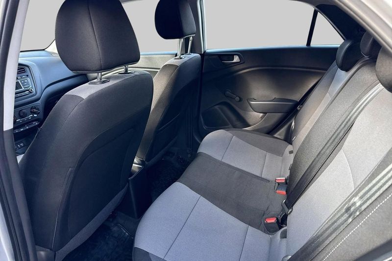 Hyundai i20 bild 13