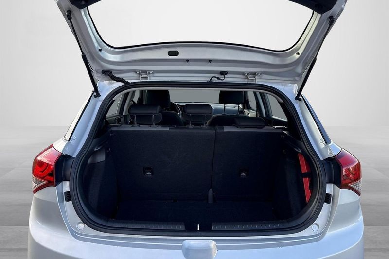 Hyundai i20 bild 12