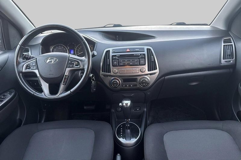 Hyundai i20 bild 12